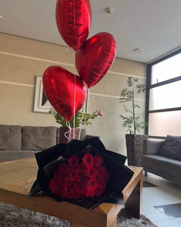 Ramo 24 Rosas + Globos
