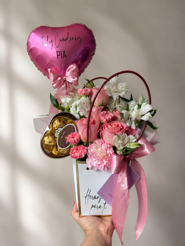 ac643ea4-a9bd-4a07-a298-e6f84dc45fbd Mix flores con mini globo